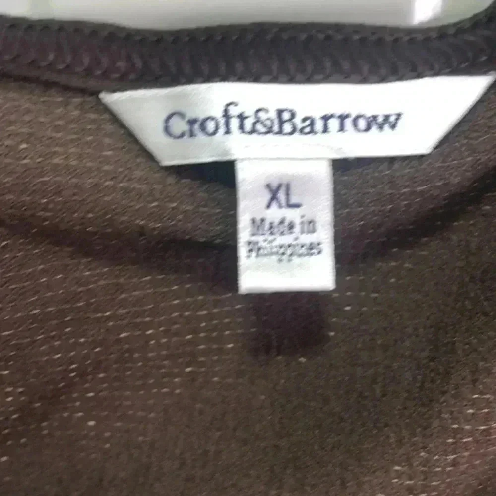 Croft&barrow brand tank top with metal embellishments size XL‎